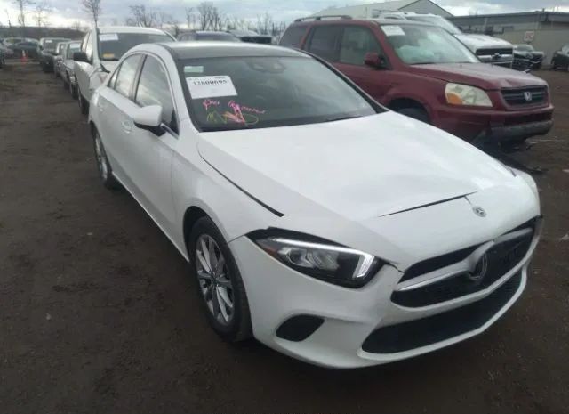 MERCEDES-BENZ A-CLASS 2019 wdd3g4fb8kw000911