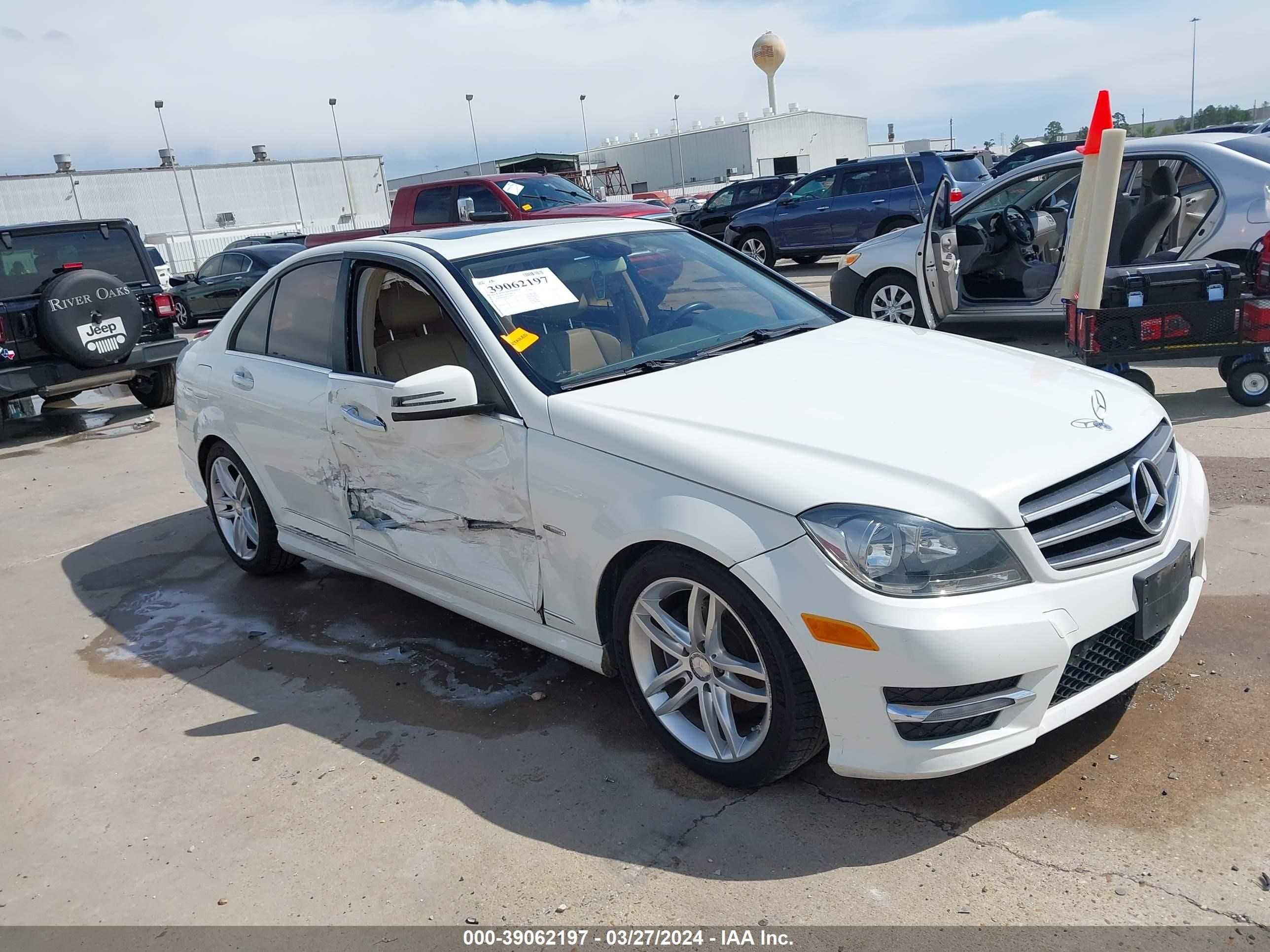 MERCEDES-BENZ NULL 2012 wddgf4hb0cr238575