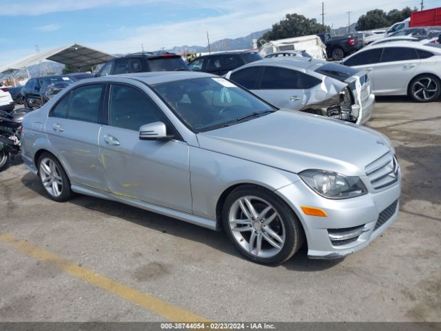 MERCEDES-BENZ C 250 2013 wddgf4hb0da777651