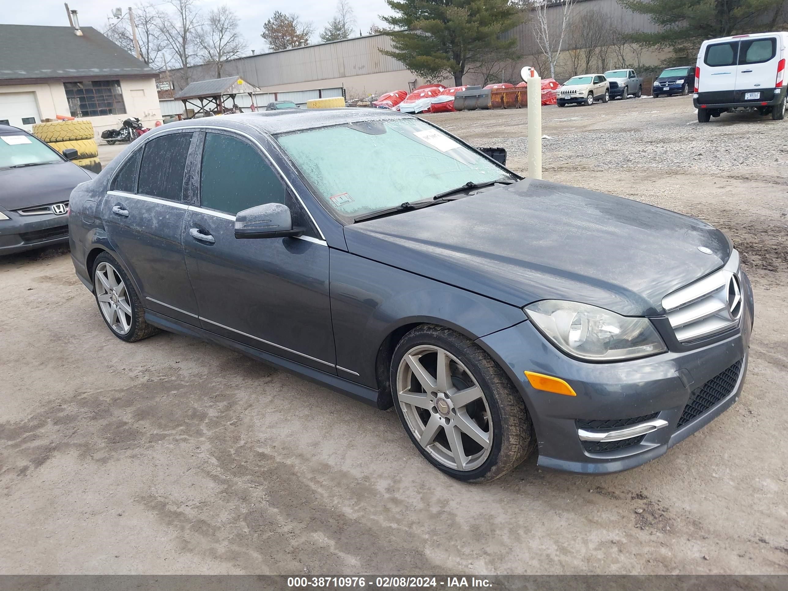 MERCEDES-BENZ C 250 2013 wddgf4hb3dr258899