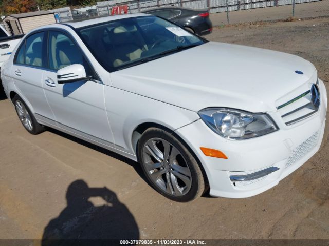 MERCEDES-BENZ C 250 2013 wddgf4hb3dr301170