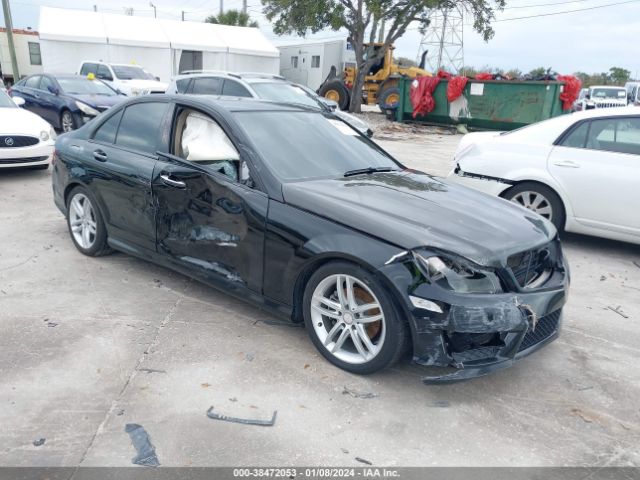 MERCEDES-BENZ C 250 2014 wddgf4hb4eg211474