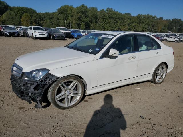 MERCEDES-BENZ C 250 2013 wddgf4hb8dr272099