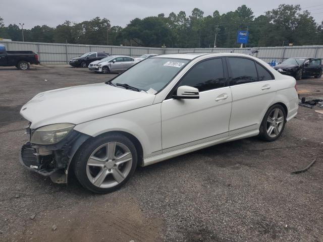 MERCEDES-BENZ C 300 2011 wddgf5eb0br141000