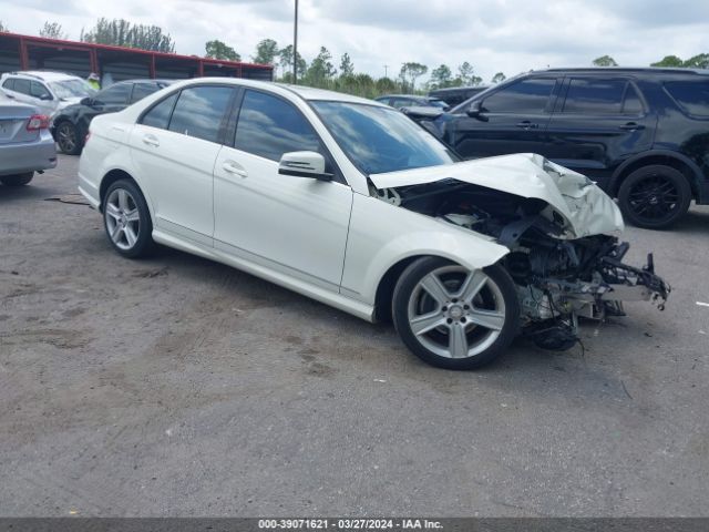 MERCEDES-BENZ C 300 2011 wddgf5eb1ba513880