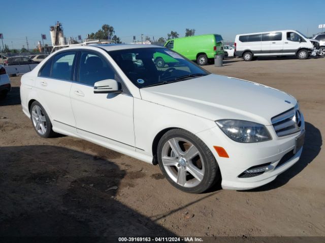 MERCEDES-BENZ C 300 2011 wddgf5eb1br164219