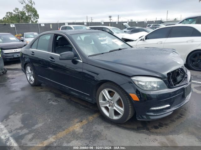 MERCEDES-BENZ C 300 2011 wddgf5eb2ba461093