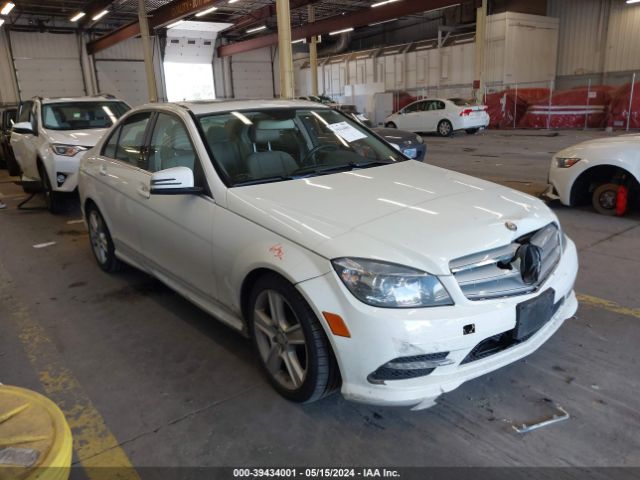 MERCEDES-BENZ C 300 2011 wddgf5eb2ba525472