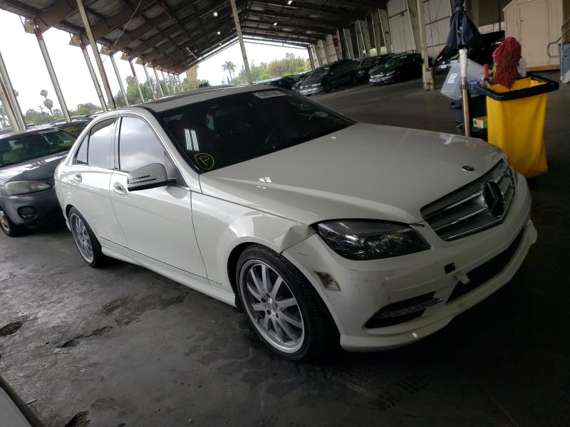 MERCEDES-BENZ C 300 2011 wddgf5eb2br177139