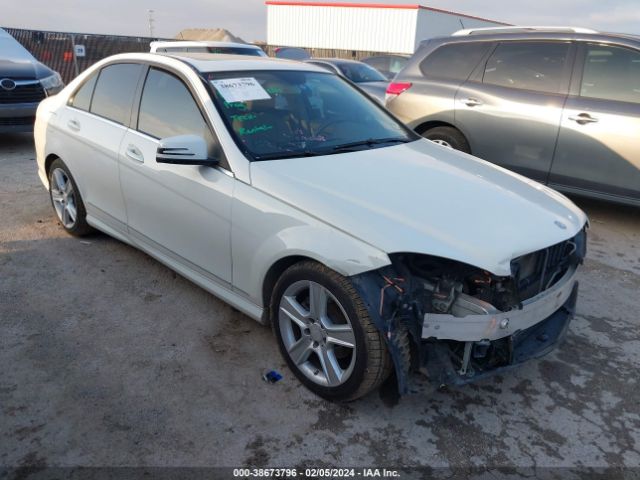 MERCEDES-BENZ C 300 2010 wddgf5eb5ar108511