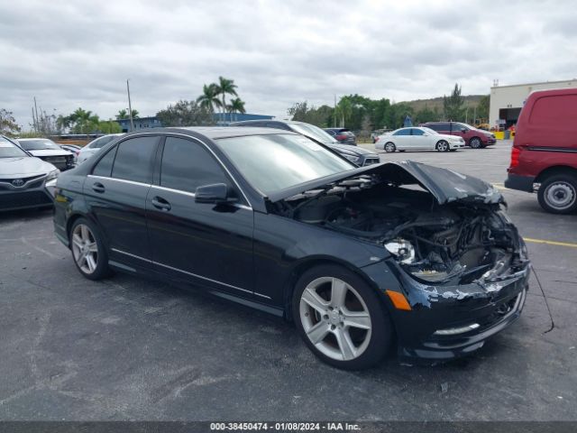 MERCEDES-BENZ C 300 2011 wddgf5eb6br185910