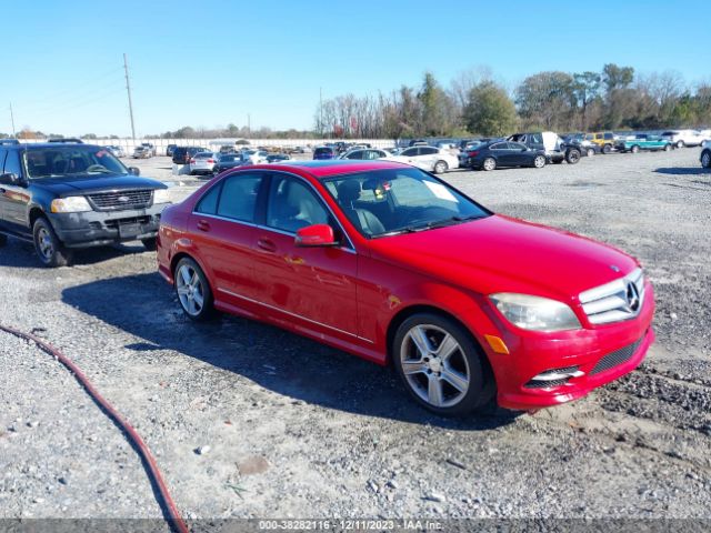 MERCEDES-BENZ C 300 2011 wddgf5eb7br139325