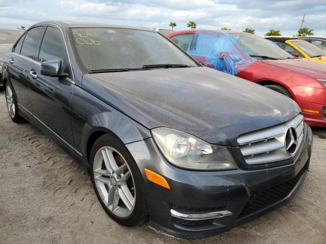 MERCEDES-BENZ C 350 2013 wddgf5hb5dr258750