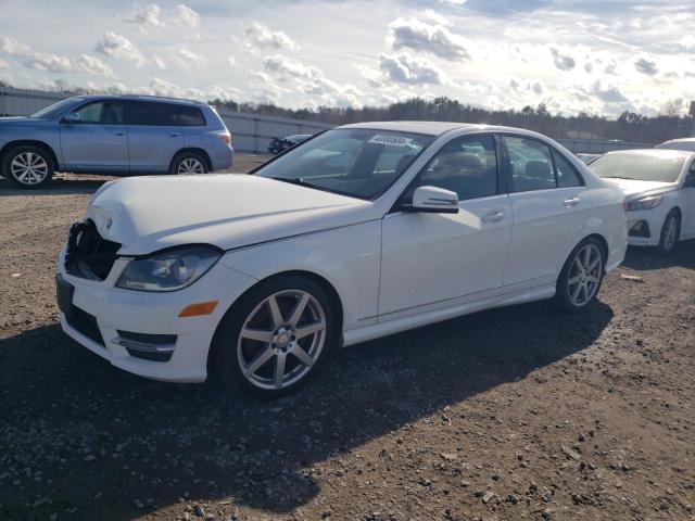 MERCEDES-BENZ C-CLASS 2014 wddgf5hb5ea954217