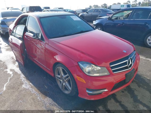 MERCEDES-BENZ C 300 2014 wddgf8ab0er302831