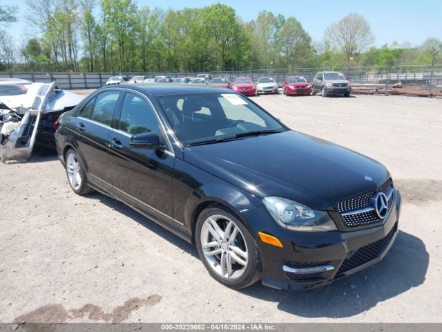 MERCEDES-BENZ C 300 2014 wddgf8ab0er320567