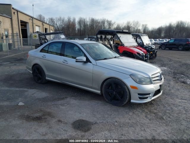 MERCEDES-BENZ C 300 2014 wddgf8ab1er321663