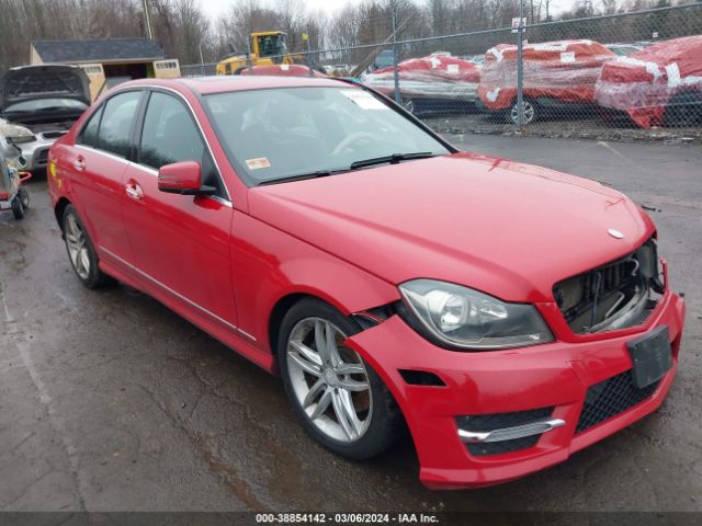 MERCEDES-BENZ C 300 2014 wddgf8ab1er322635