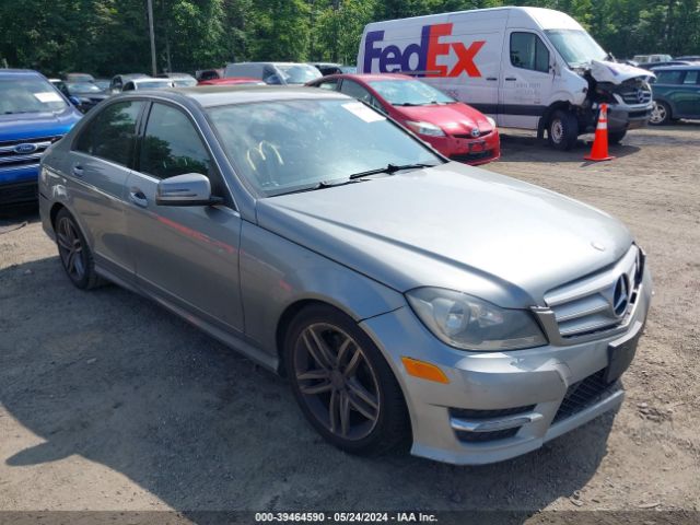 MERCEDES-BENZ C 300 2013 wddgf8ab2da767740