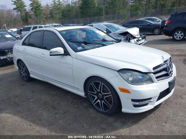 MERCEDES-BENZ C 300 2013 wddgf8ab2dr250388