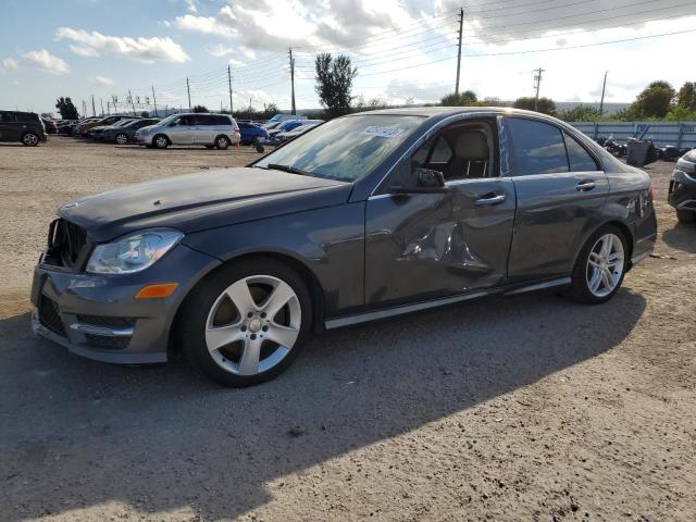 MERCEDES-BENZ C 300 4MAT 2014 wddgf8ab2er312146