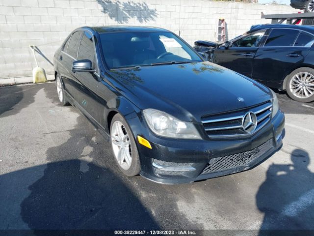 MERCEDES-BENZ C 300 2014 wddgf8ab3er317548