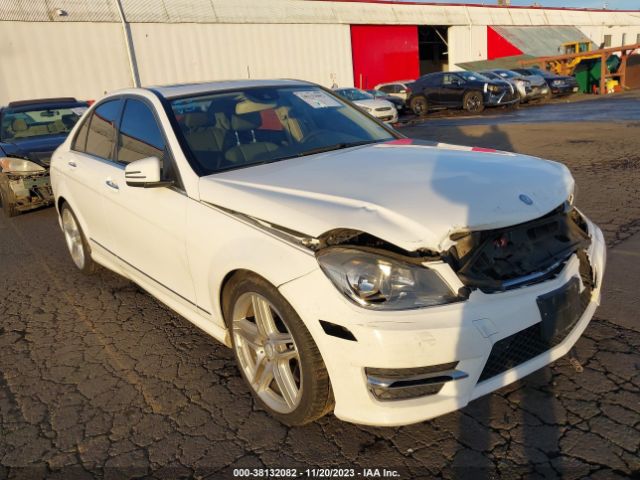 MERCEDES-BENZ C 300 2013 wddgf8ab5dr295888