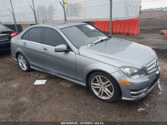 MERCEDES-BENZ C 300 2013 wddgf8ab6da822187