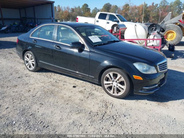 MERCEDES-BENZ C 300 2013 wddgf8ab6dr283488