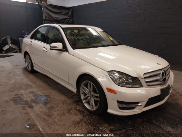 MERCEDES-BENZ C 300 2013 wddgf8ab7dg106685