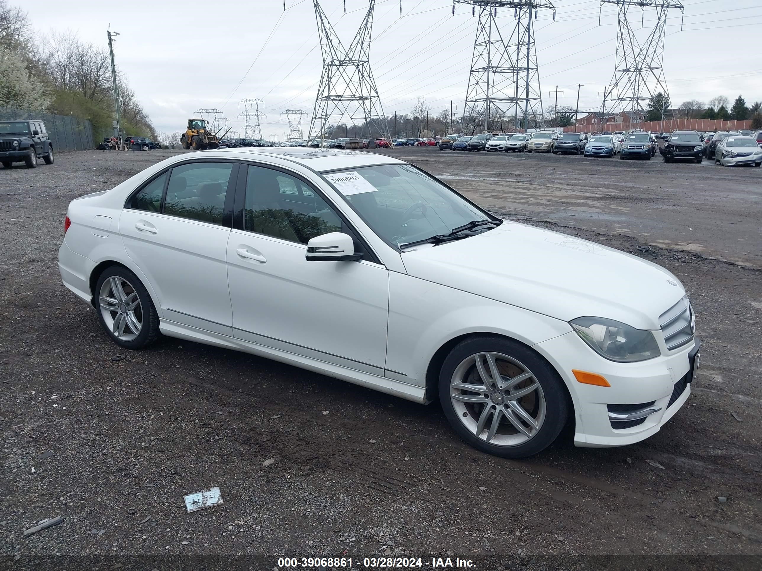 MERCEDES-BENZ C-KLASSE 2013 wddgf8ab7dr261337