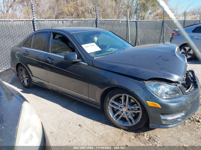 MERCEDES-BENZ C 300 2013 wddgf8ab7dr280566