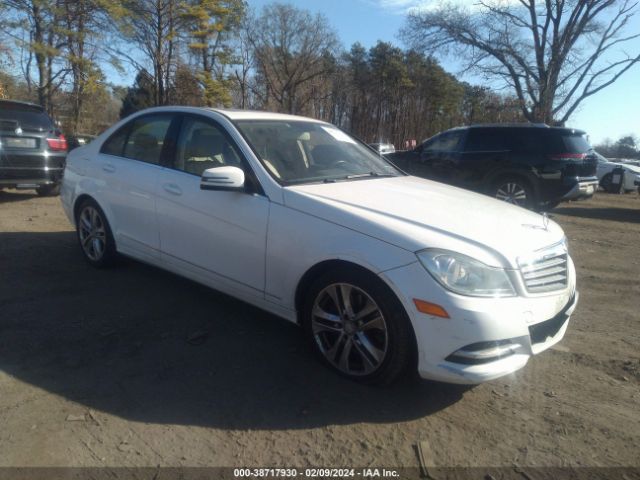 MERCEDES-BENZ C 300 2013 wddgf8ab7dr289557