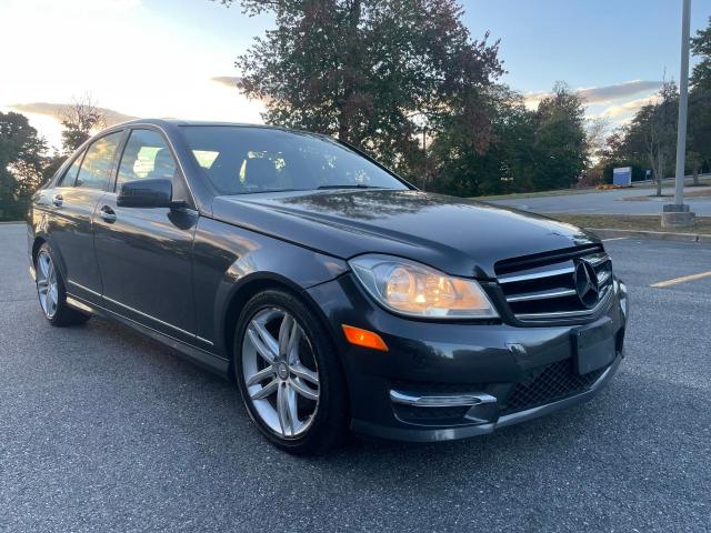 MERCEDES-BENZ C 300 4MAT 2014 wddgf8ab7er317259