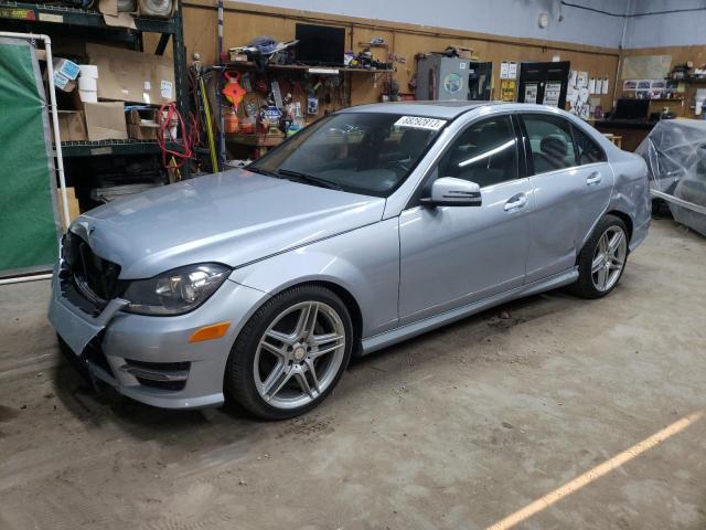 MERCEDES-BENZ C 300 4MAT 2014 wddgf8ab8er318503