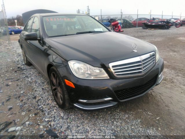 MERCEDES-BENZ C 300 2013 wddgf8ab9dg050667