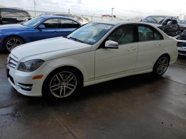 MERCEDES-BENZ C 300 4MAT 2013 wddgf8abxdr243964