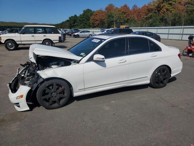 MERCEDES-BENZ C 300 4MAT 2014 wddgf8abxea960607