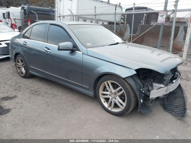 MERCEDES-BENZ C 300 2012 wddgf8bb1ca613274