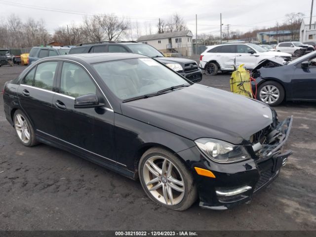 MERCEDES-BENZ C 300 2012 wddgf8bb1cr237399