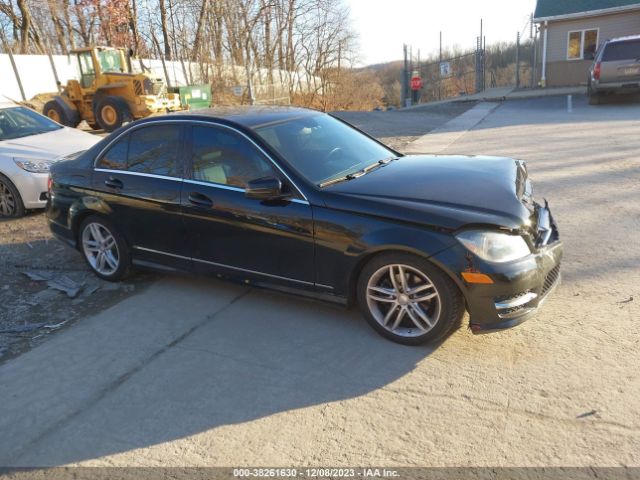 MERCEDES-BENZ C 300 2012 wddgf8bb2cr207344