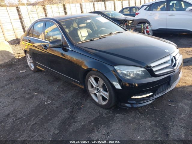 MERCEDES-BENZ C 300 2011 wddgf8bb3br165099