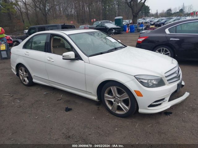 MERCEDES-BENZ C 300 2011 wddgf8bb3br179925