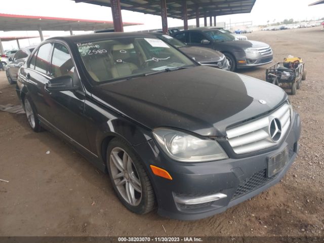 MERCEDES-BENZ C 300 2012 wddgf8bb3ca647586