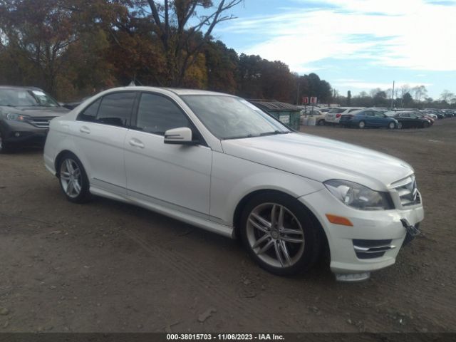 MERCEDES-BENZ C 300 2012 wddgf8bb3cr196354