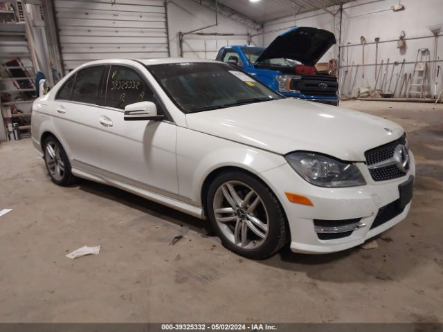 MERCEDES-BENZ C 300 2012 wddgf8bb4cr210830