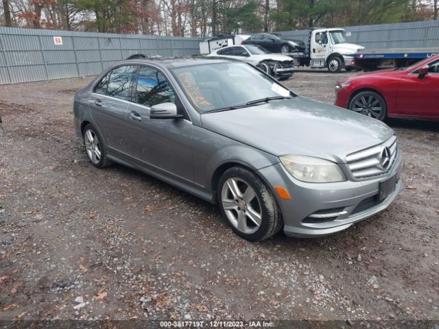 MERCEDES-BENZ C 300 2011 wddgf8bb5br150717