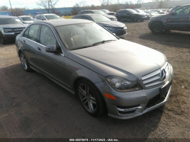 MERCEDES-BENZ C 300 2012 wddgf8bb5ca713930