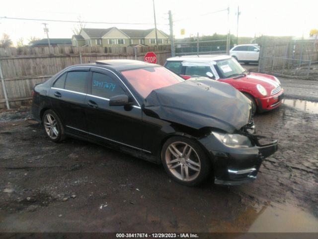 MERCEDES-BENZ C 300 2012 wddgf8bb7cr207677