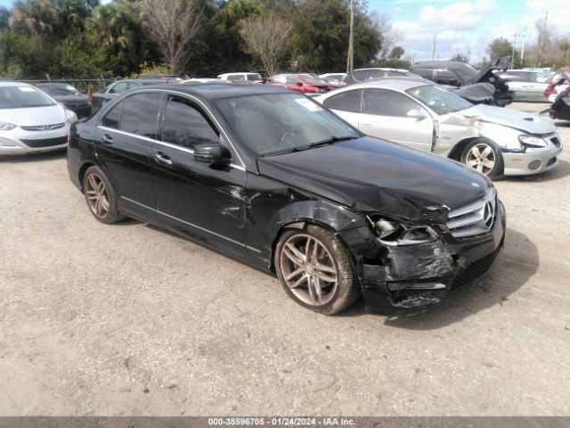 MERCEDES-BENZ C 300 2012 wddgf8bb8cr227260